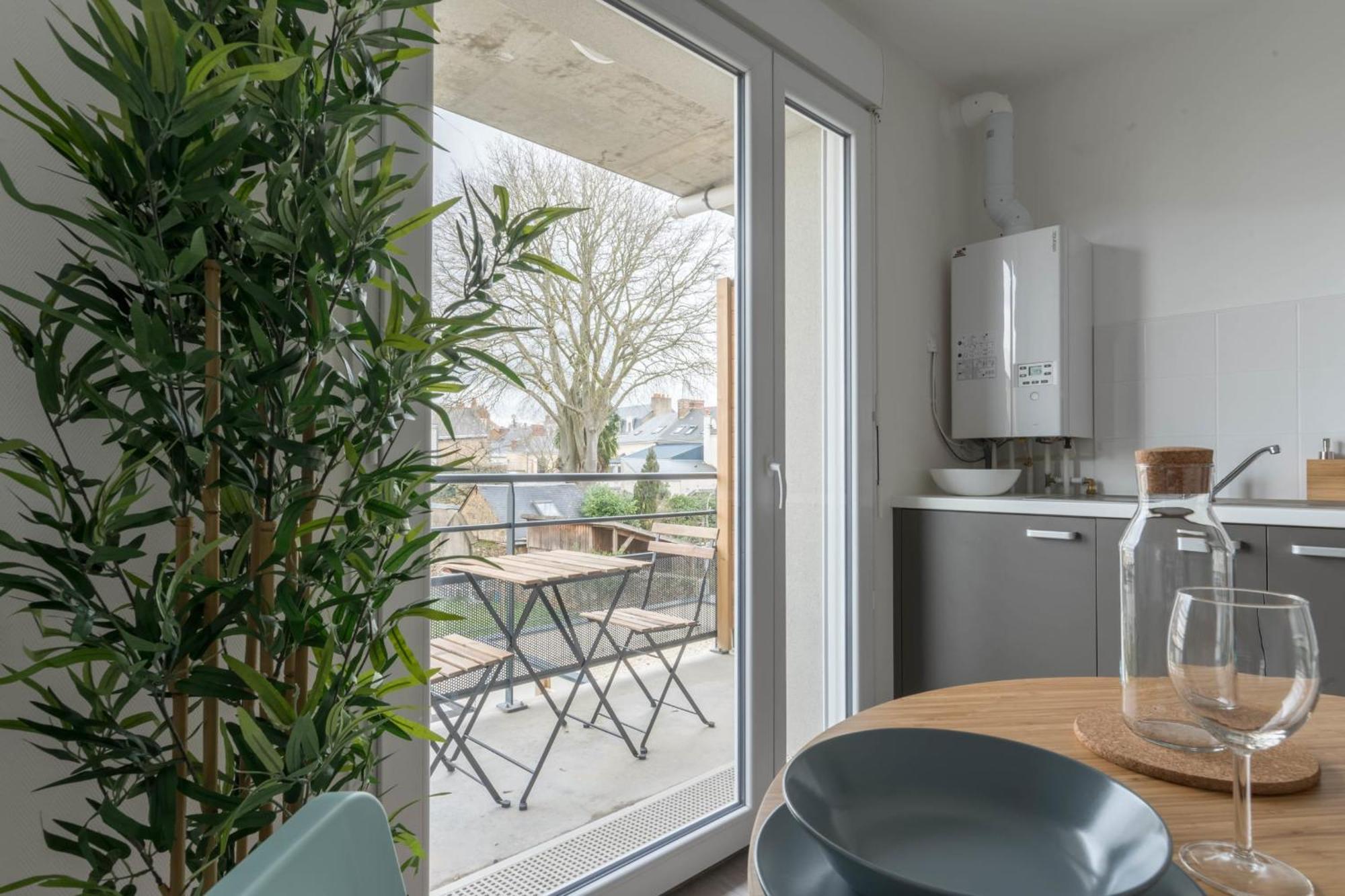 Camille - Studio Wifi Et Gare Le Mans Exterior photo